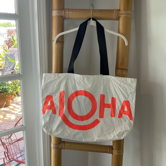 ALOHA Collection Temae Tahiti Large Reversible Bag - Picture 4 of 8